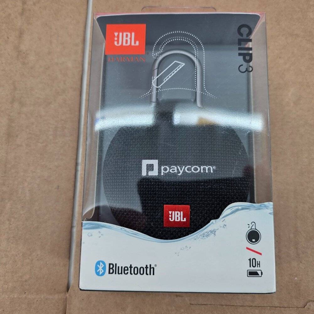 JBL Clip 3 Black Portable Bluetooth Speaker JBLCLIP3BLKAM